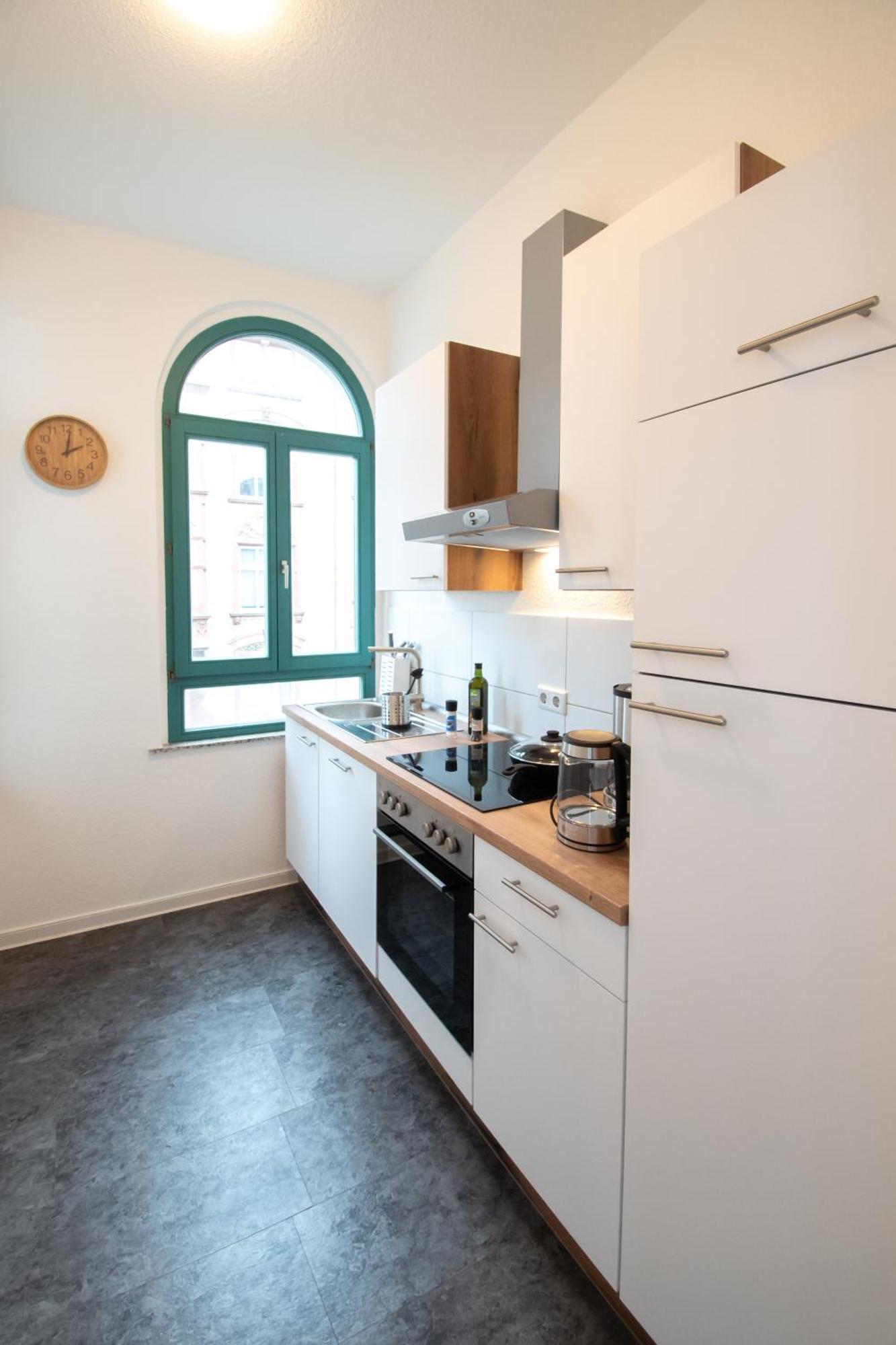 Room&go: Zentral - Balkon - Arbeitsplatz