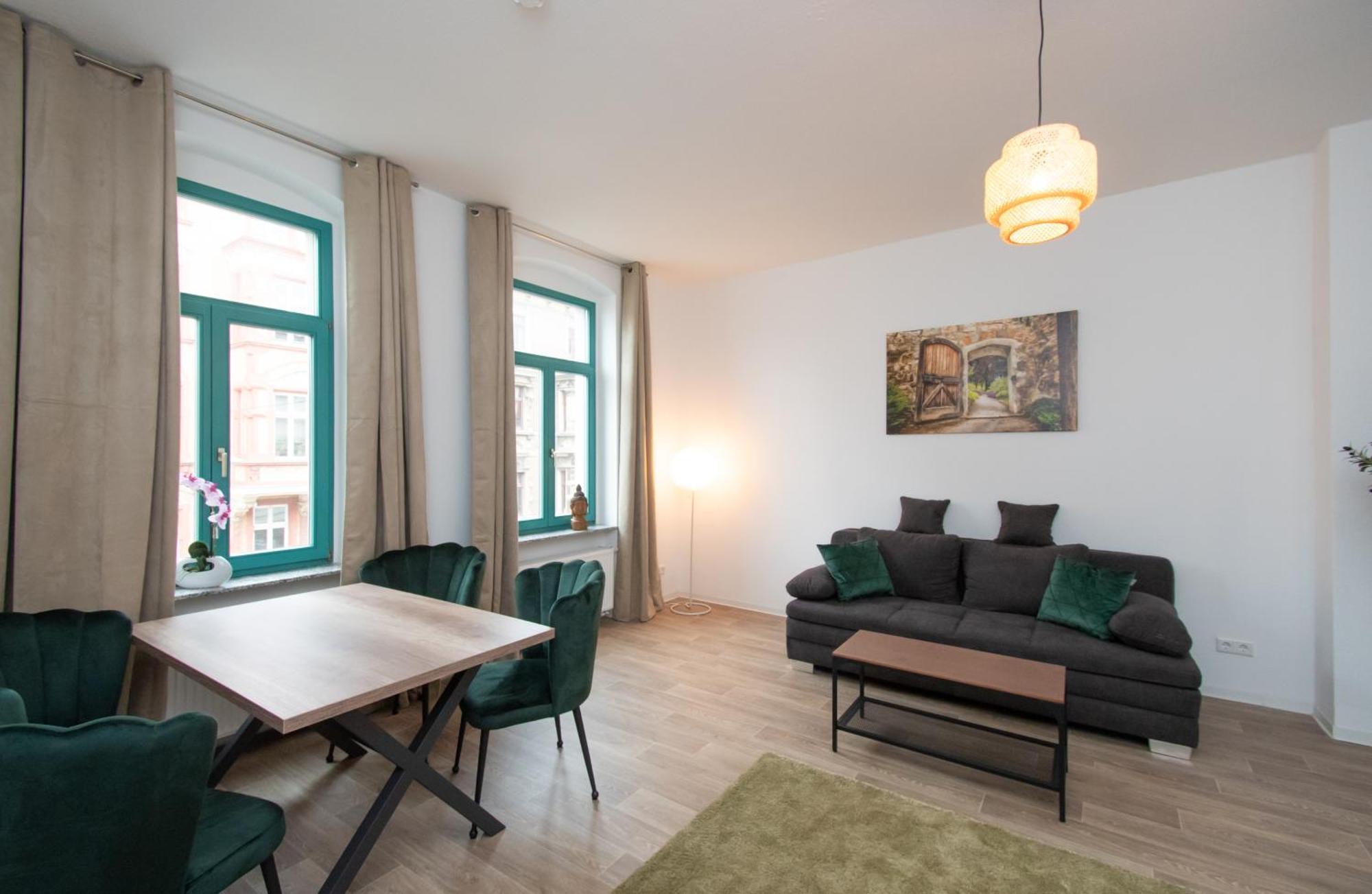 Apartment Room&go: Zentral - Balkon - Arbeitsplatz *